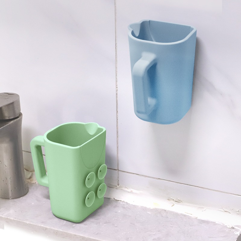 Tasse de rinçage bébé du kit baignoire bébé sur pied du kit complet Cozzeo